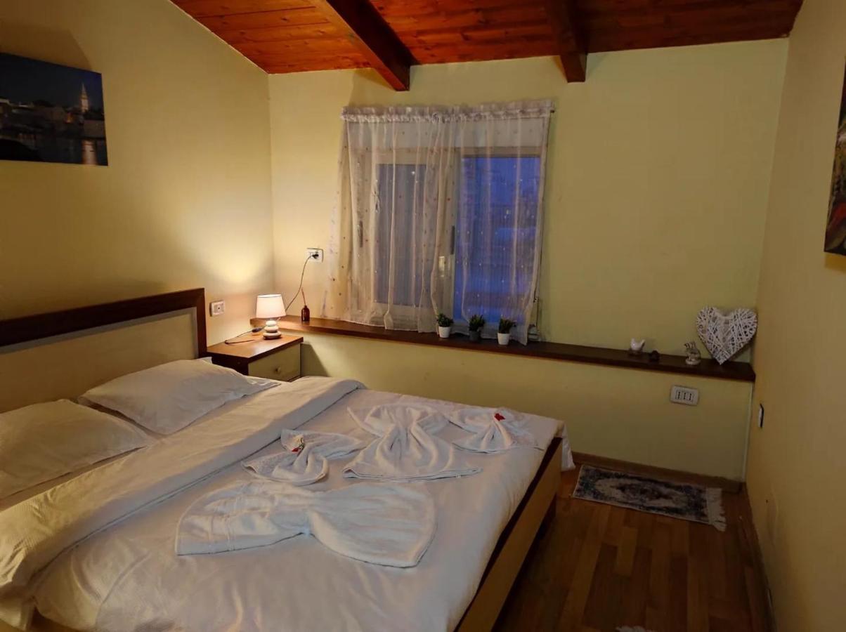 Perfect Attic Apartamento Tirana